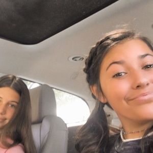 Meet your Posher, Skylar